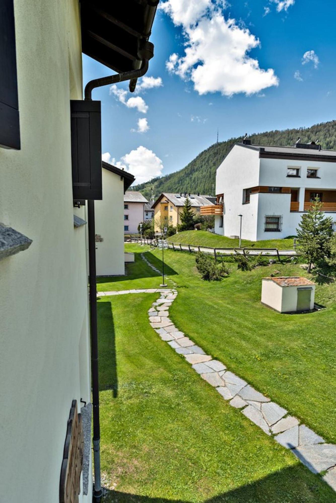 Chesa Chavriol 2 - Celerina Apartment Celerina/Schlarigna Luaran gambar